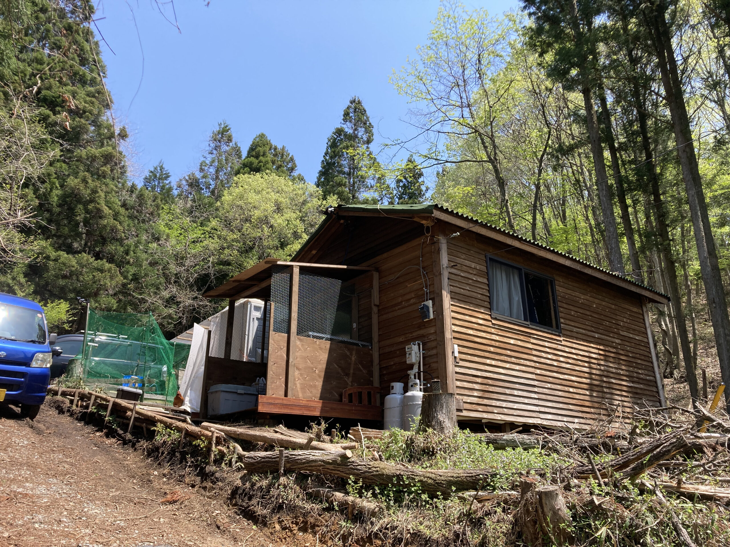 遊々山小屋ライフ 山小屋の玄関先diy